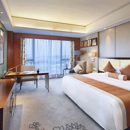 Guangzhou Changfeng Gloria Plaza Hotel ภายนอก รูปภาพ