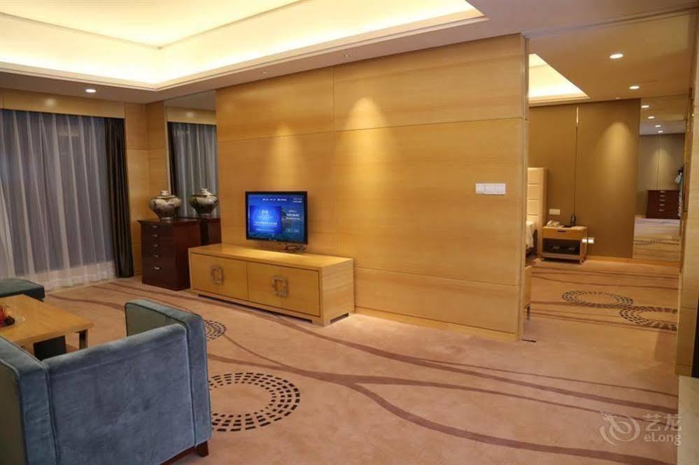 Guangzhou Changfeng Gloria Plaza Hotel ภายนอก รูปภาพ